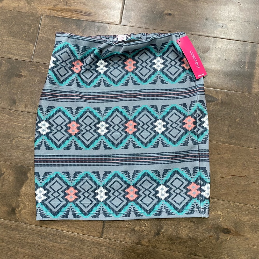 Women’s Skirt NWT